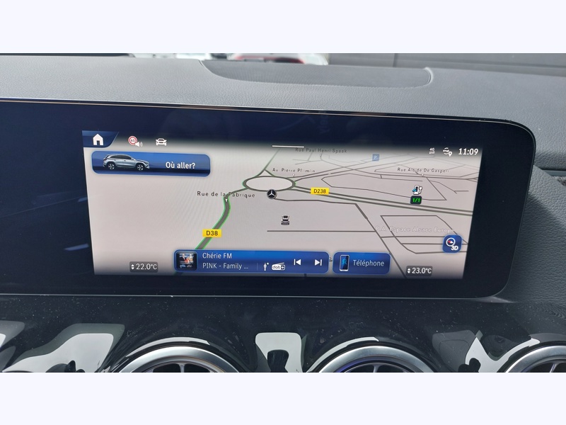 Image Mercedes-Benz GLA 250 e Hybrid EQ AMG Line AMG Line Pack Sport Noir AMG Line Premium Plus Gris montagne magno MANUFACT