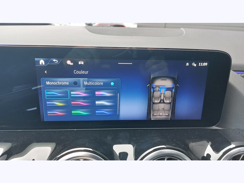 Image Mercedes-Benz GLA 250 e Hybrid EQ AMG Line AMG Line Pack Sport Noir AMG Line Premium Plus Gris montagne magno MANUFACT