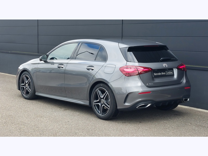 Image Mercedes-Benz CLASSE A 180 STAR EDITION AMG Line Pack Hiver Pack Sport Noir AMG Line Premium Plus
