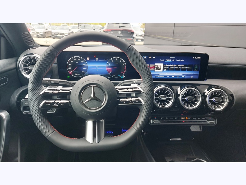 Image Mercedes-Benz CLASSE A 180 STAR EDITION AMG Line Pack Hiver Pack Sport Noir AMG Line Premium Plus