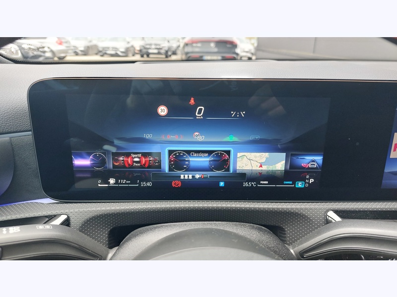 Image Mercedes-Benz CLASSE A 180 STAR EDITION AMG Line Pack Hiver Pack Sport Noir AMG Line Premium Plus