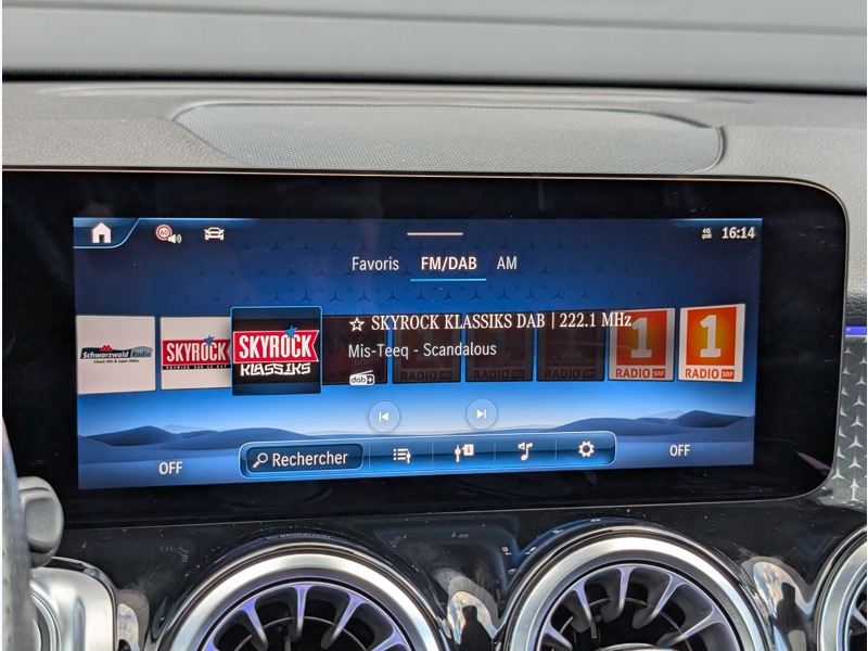 Image Mercedes-Benz GLB 200 d AMG LINE TO SIEGES ELECTRIQUES MEMOIRES CHAUFFANTS DISTRONIC SONORISATION ADVANCED CAMERA360 H