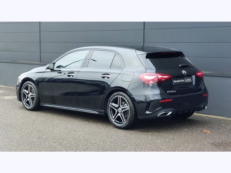 Image Mercedes-Benz CLASSE A 200 d AMG Line AMG Line  Pack Sport Noir  Ligne AMG Premium Plus