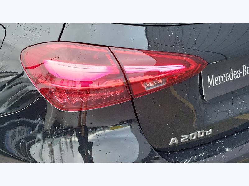 Image Mercedes-Benz CLASSE A 200 d AMG Line AMG Line  Pack Sport Noir  Ligne AMG Premium Plus