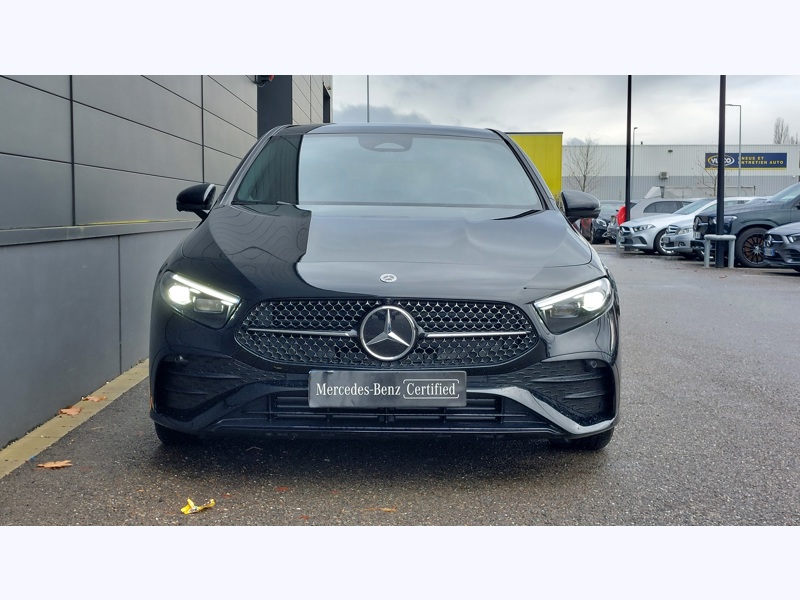 Image Mercedes-Benz CLASSE A 200 d AMG Line AMG Line  Pack Sport Noir  Ligne AMG Premium Plus