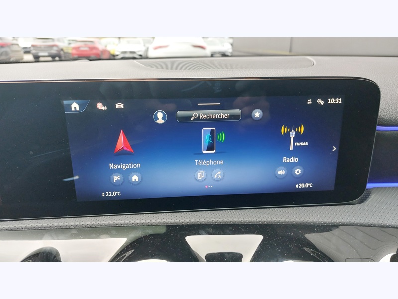 Image Mercedes-Benz CLASSE A 200 d AMG Line AMG Line  Pack Sport Noir  Ligne AMG Premium Plus