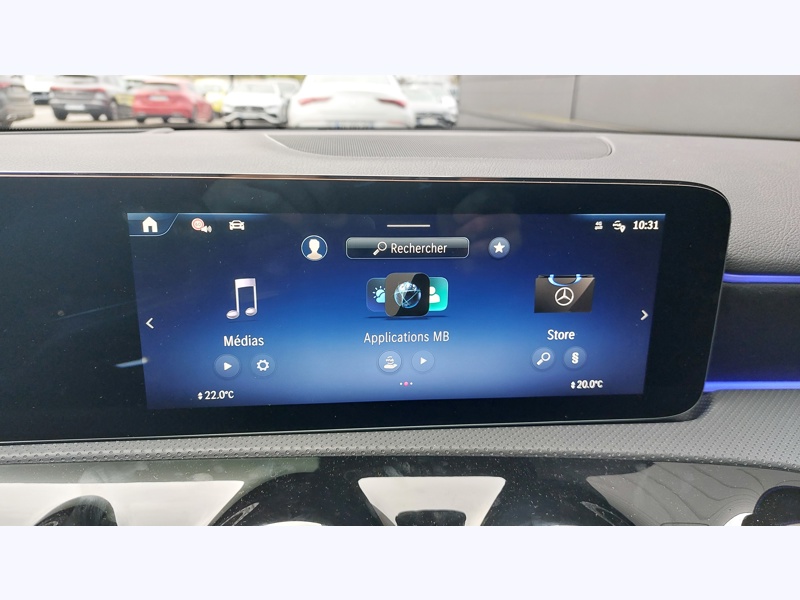 Image Mercedes-Benz CLASSE A 200 d AMG Line AMG Line  Pack Sport Noir  Ligne AMG Premium Plus