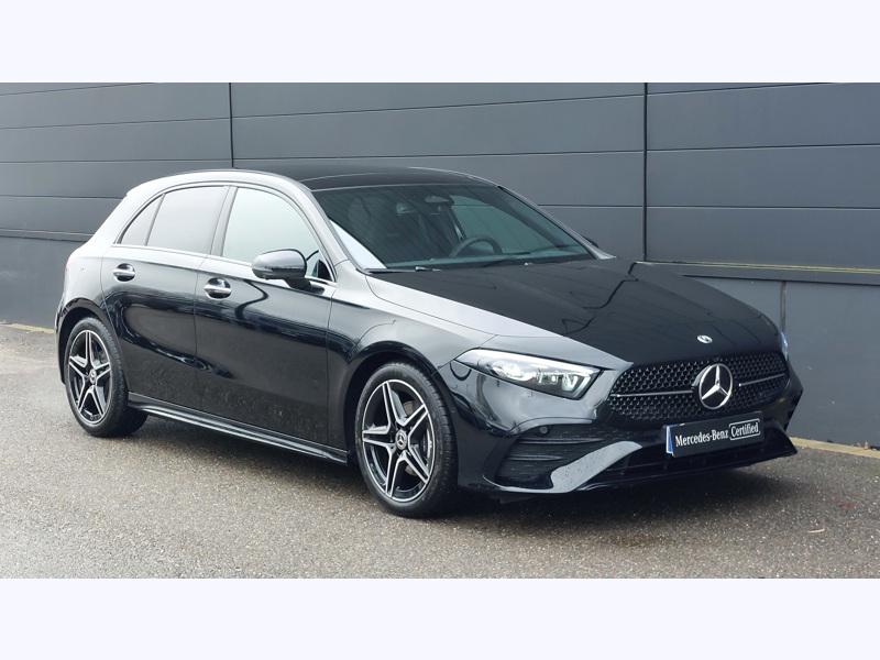 Image Mercedes-Benz CLASSE A 200 d AMG Line AMG Line  Pack Sport Noir  Ligne AMG Premium Plus