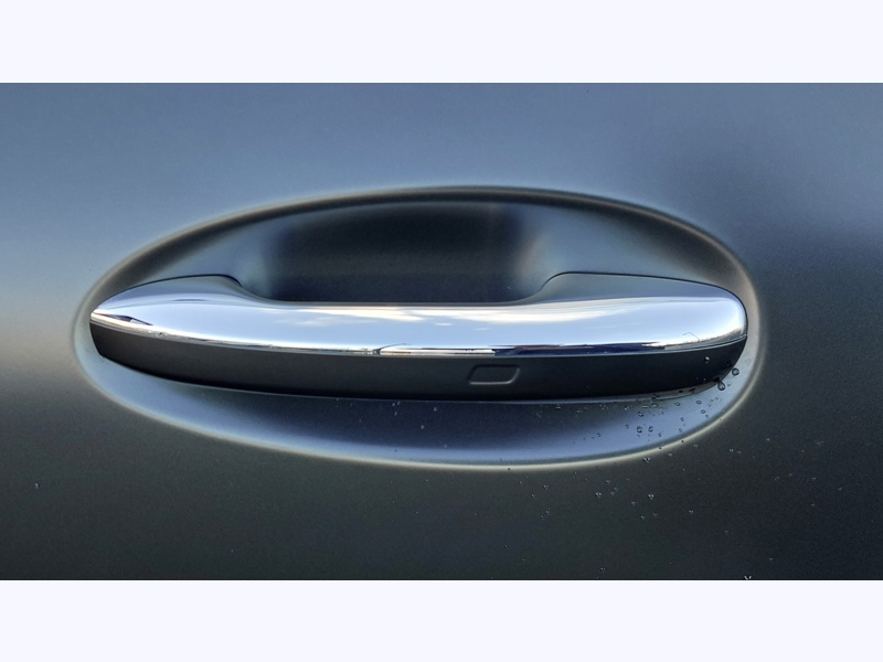 Image Mercedes-Benz GLC SUV GLC 300 e  Hybrid EQ 4MATIC  AMG Line   Pack Sport Noir  Pack Premium Plus Android Auto  Apple  CarP