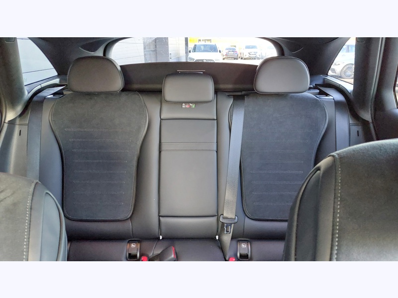 Image Mercedes-Benz GLC SUV GLC 300 e  Hybrid EQ 4MATIC  AMG Line   Pack Sport Noir  Pack Premium Plus Android Auto  Apple  CarP