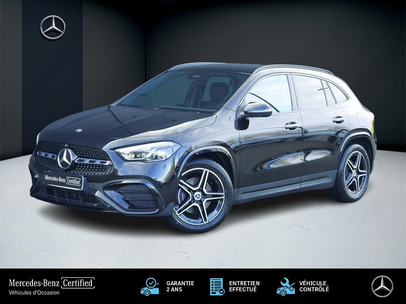 Photo Mercedes-Benz GLA 200 d  AMG Line  Intégration pour smartphone Pack Sport Noir Ligne AMG Premium 