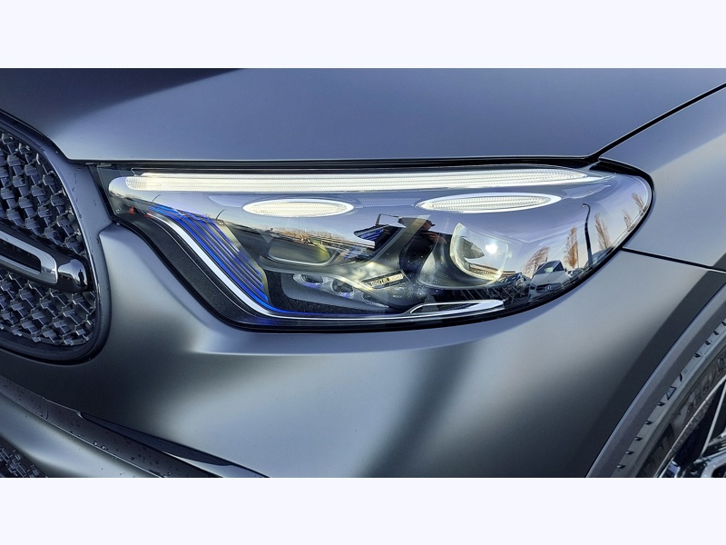 Image Mercedes-Benz GLC SUV GLC 220 d 4MATIC  AMG Line  Pack d'assistance à la conduite Plus  Pack Sport Noir Pack Premium Plus 