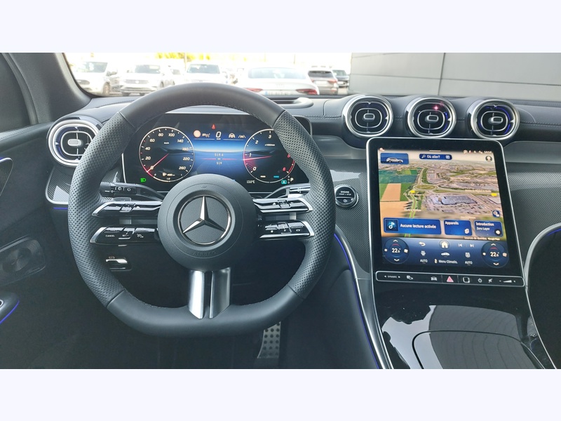 Image Mercedes-Benz GLC SUV GLC 220 d 4MATIC  AMG Line  Pack d'assistance à la conduite Plus  Pack Sport Noir Pack Premium Plus 