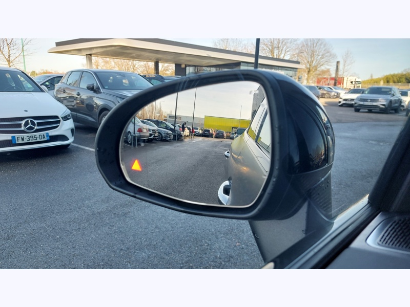 Image Mercedes-Benz GLC SUV GLC 220 d 4MATIC  AMG Line  Pack d'assistance à la conduite Plus  Pack Sport Noir Pack Premium Plus 