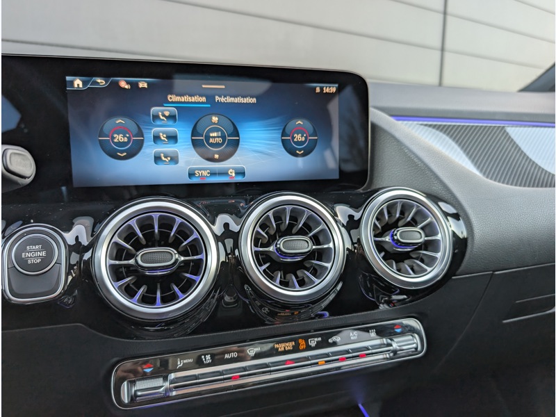 Image Mercedes-Benz GLA 250 e Hybrid AMG Line TO SIEGES AVANTS CHAUFFANTS CAMERA DE RECUL DISTRONIC PLUS INTEGRATION SMARTPH