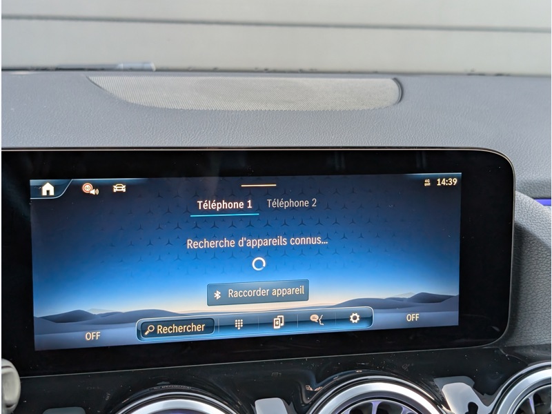 Image Mercedes-Benz GLA 250 e Hybrid AMG Line TO SIEGES AVANTS CHAUFFANTS CAMERA DE RECUL DISTRONIC PLUS INTEGRATION SMARTPH