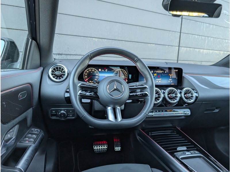 Image Mercedes-Benz GLA 250 e Hybrid EQ  AMG LINE TO SIEGES AVANTS CHAUFFANTS DISTRONIC PLUS SONORISATION ADVANCED INTEGRATI