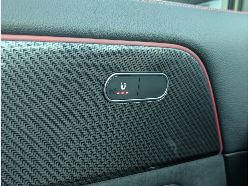 Image Mercedes-Benz GLA 250 e Hybrid EQ  AMG LINE TO SIEGES AVANTS CHAUFFANTS DISTRONIC PLUS SONORISATION ADVANCED INTEGRATI