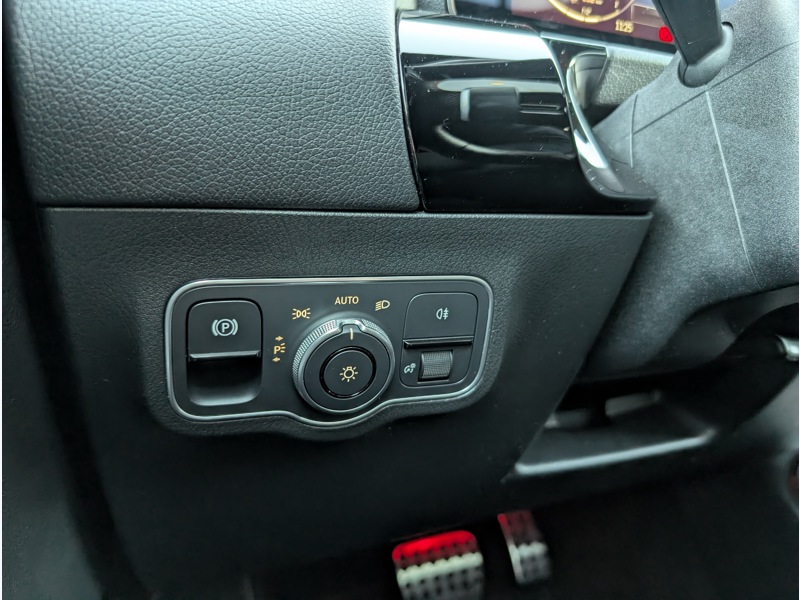 Image Mercedes-Benz GLA 250 e Hybrid EQ  AMG LINE TO SIEGES AVANTS CHAUFFANTS DISTRONIC PLUS SONORISATION ADVANCED INTEGRATI