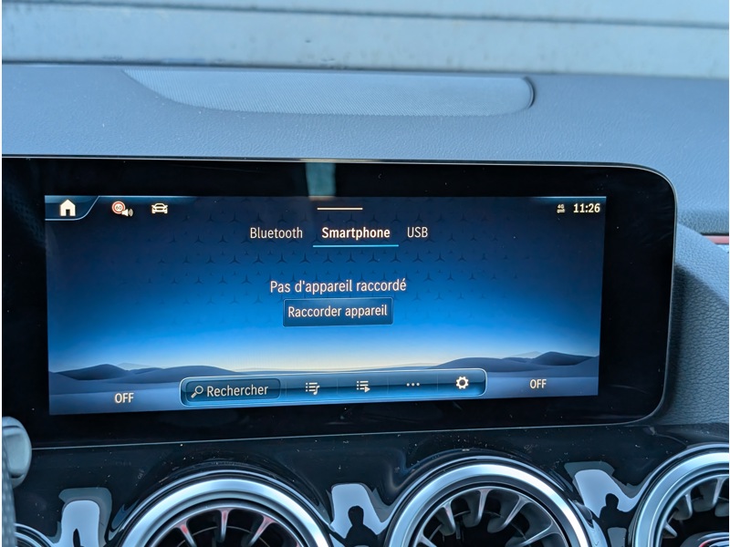 Image Mercedes-Benz GLA 250 e Hybrid EQ  AMG LINE TO SIEGES AVANTS CHAUFFANTS DISTRONIC PLUS SONORISATION ADVANCED INTEGRATI