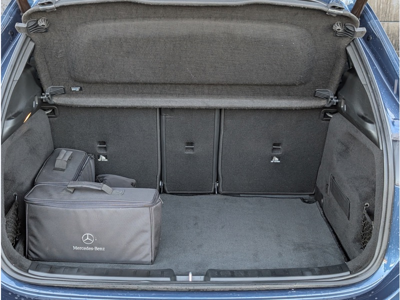 Image Mercedes-Benz GLA 250 e  AMG LINE TO SIEGES AVANTS ELECTRIQUES MEMOIRES CHAUFFANTS MULTIBEAM CAMERA DE RECUL ATTELAGE 