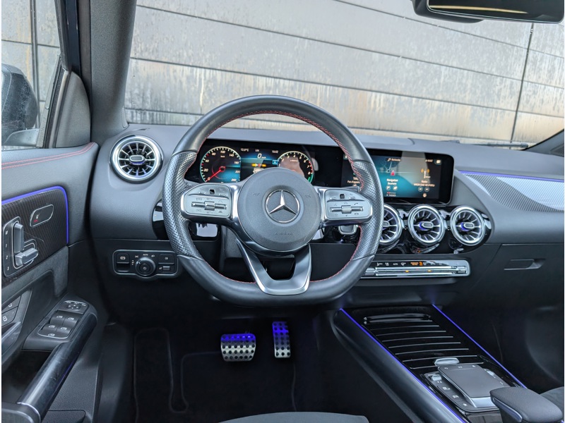 Image Mercedes-Benz GLA 250 e  AMG LINE TO SIEGES AVANTS ELECTRIQUES MEMOIRES CHAUFFANTS MULTIBEAM CAMERA DE RECUL ATTELAGE 
