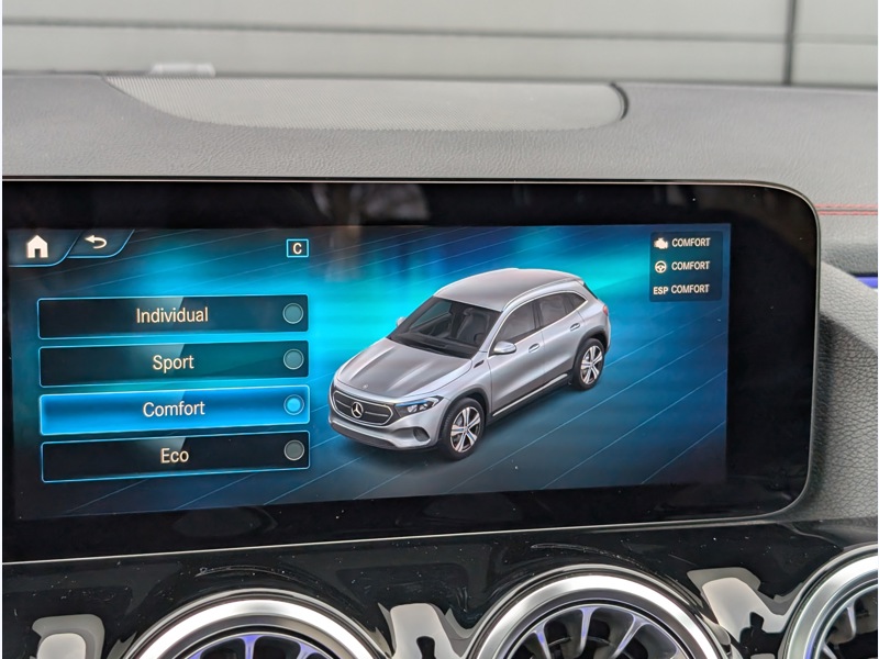 Image Mercedes-Benz EQA 250  AMG LINE TO SIEGES AVANTS CHAUFFANTS CAMERA DE RECUL SONORISATION ADVANCED PROJECTEURS LED ATTE