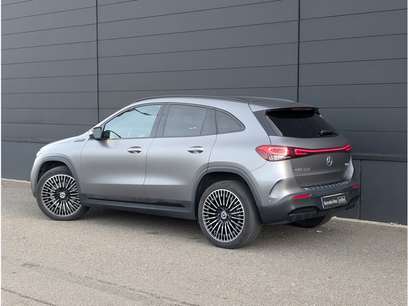 Image Mercedes-Benz EQA 350 4MATIC AMG LINE TO CAMERA 360° HUD SIEGES AVANT ELECTRIQUES MEMOIRES CHAUFFANTS SONORISATON ADVA
