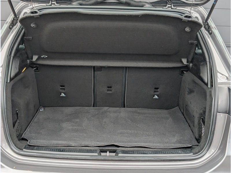 Image Mercedes-Benz CLASSE B 180  PROGRESSIVE LINE CAMERA DE RECUL PROJECTEURS LED BOITE DE VITESSES MANUELLE A 6 RAPPORTS REGULA