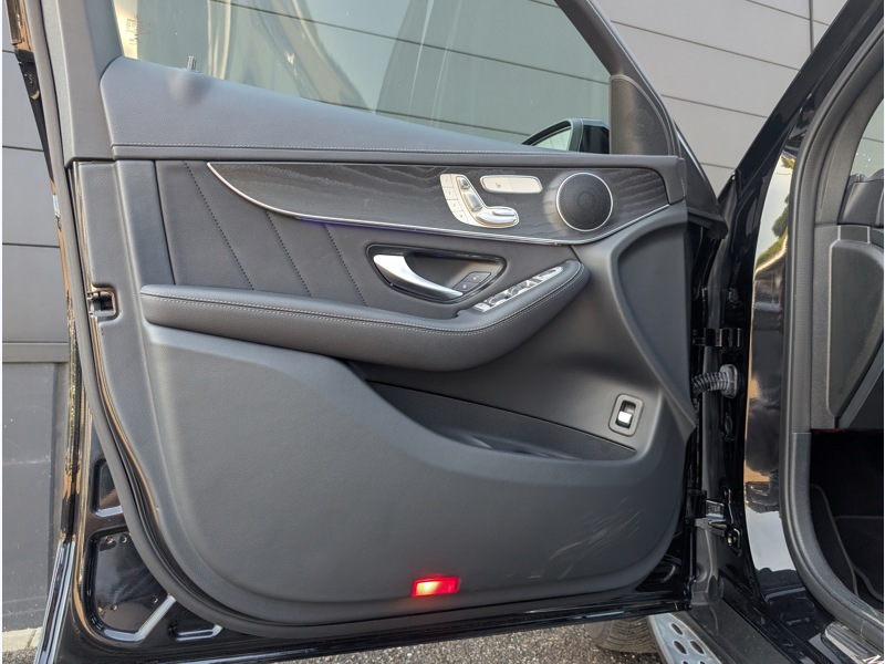 Image Mercedes-Benz GLC COUPÉ 220 d 4MATIC Coupé AMG LINE TO SIEGES ELECCTRIQUES MEMOIRES CHAUFFANTS DISTRONIC CAMERA 360 ATTELAGE