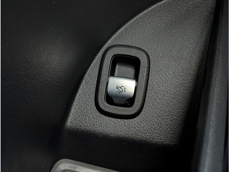 Image Mercedes-Benz GLC SUV GLC 300 de 4MATIC  AMG LINE TO SIEGES AVANTS ELECTRIQUES MEMOIRES CHAUFFANTS INTEGRATION SMARTPHONE 