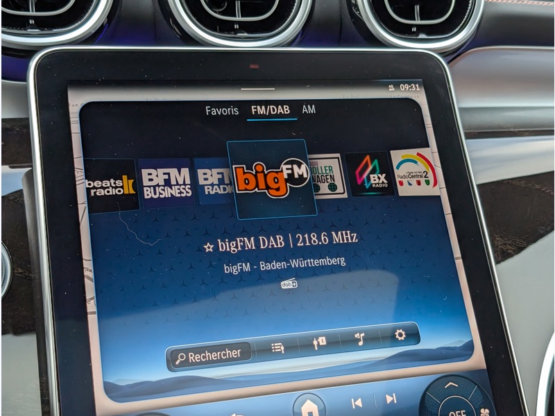 Image Mercedes-Benz GLC SUV GLC 300 de 4MATIC  AMG LINE TO SIEGES AVANTS ELECTRIQUES MEMOIRES CHAUFFANTS INTEGRATION SMARTPHONE 