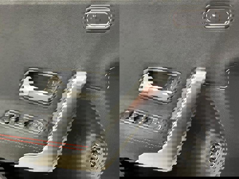 Image Mercedes-Benz CLASSE A 250 e Hybrid EQ AMG Line AMG Line 1770 Classe A 250 e AMG Line