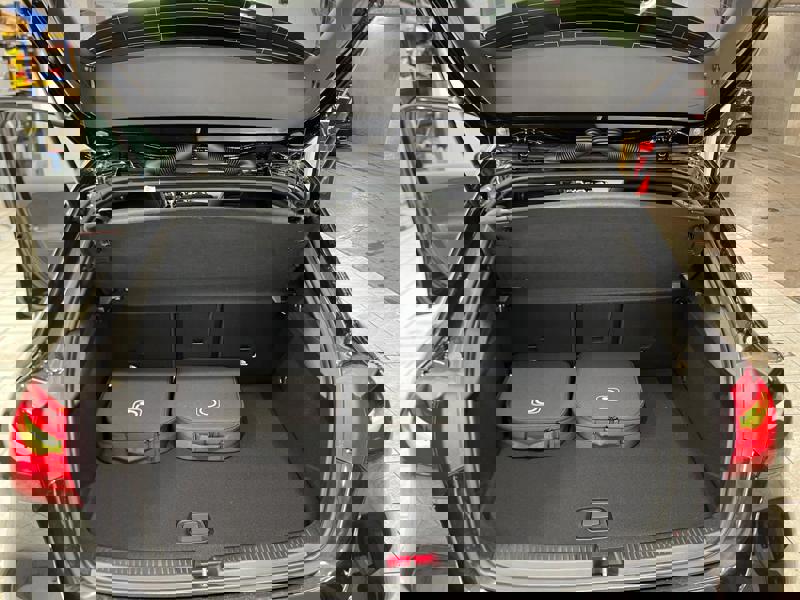 Image Mercedes-Benz CLASSE A 250 e Hybrid EQ AMG Line AMG Line 1770 Classe A 250 e AMG Line