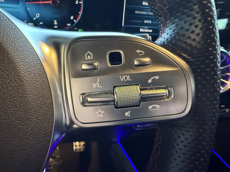 Image Mercedes-Benz GLA 200 d AMG Line  Full Led Toit Ouvrant Apple CarPlay