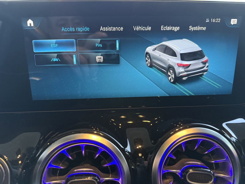 Image Mercedes-Benz GLA 200 d AMG Line  Full Led Toit Ouvrant Apple CarPlay