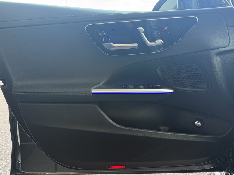 Image Mercedes-Benz CLASSE C BERLINE 220 d Berline AMG Line  Toit Ouvrant Full Led Apple CarPlay Pack Black 