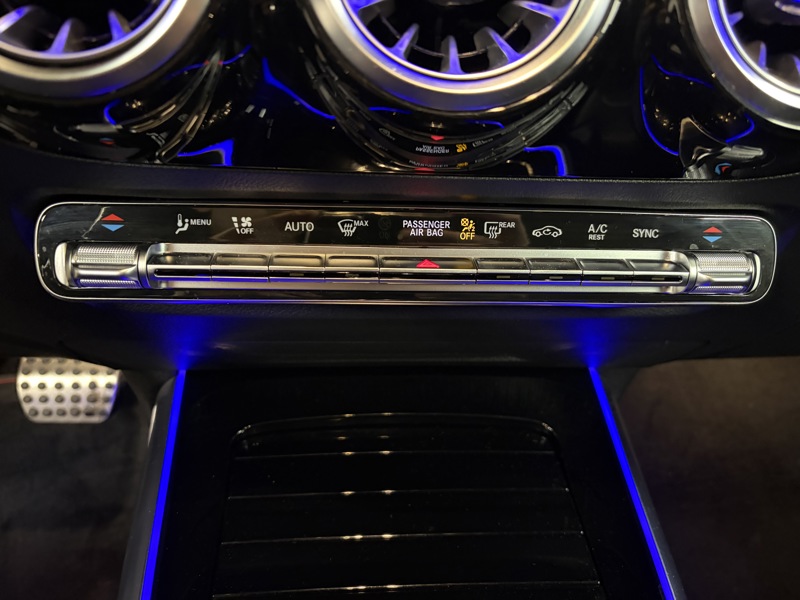 Image Mercedes-Benz GLA 200 d AMG Line AMG Line Toit Ouvrant Full Led