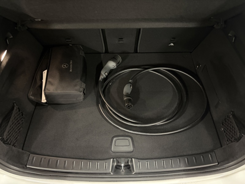 Image Mercedes-Benz EQA 250 AMG Line  Full Led Apple CarPlay Pack Black