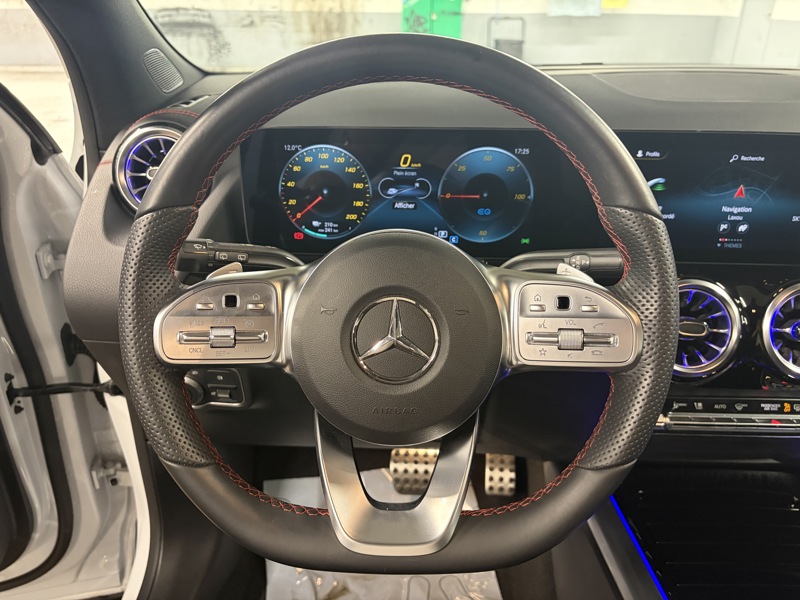Image Mercedes-Benz EQA 250 AMG Line  Full Led Apple CarPlay Pack Black