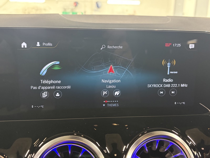 Image Mercedes-Benz EQA 250 AMG Line  Full Led Apple CarPlay Pack Black