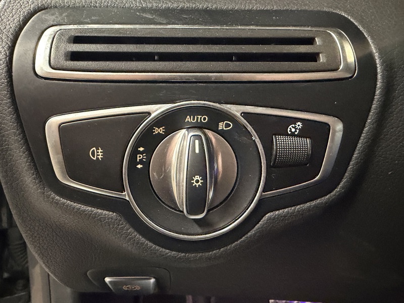 Image Mercedes-Benz CLASSE C COUPÉ 220 d AMG Line  Full Led Toit Ouvrant Apple CarPlay