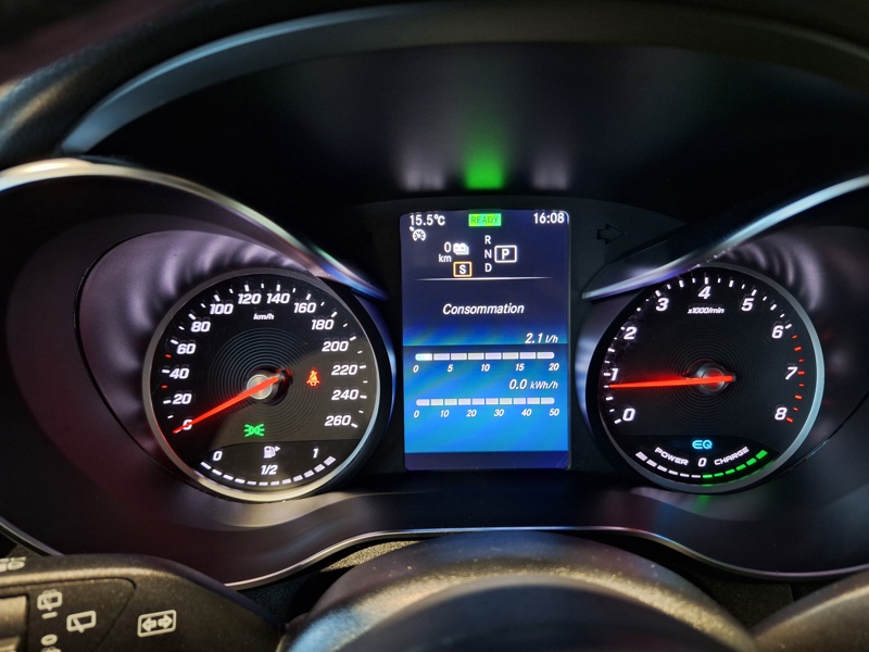 Image Mercedes-Benz GLC SUV GLC 300e 4MATIC SUV AMG Line  