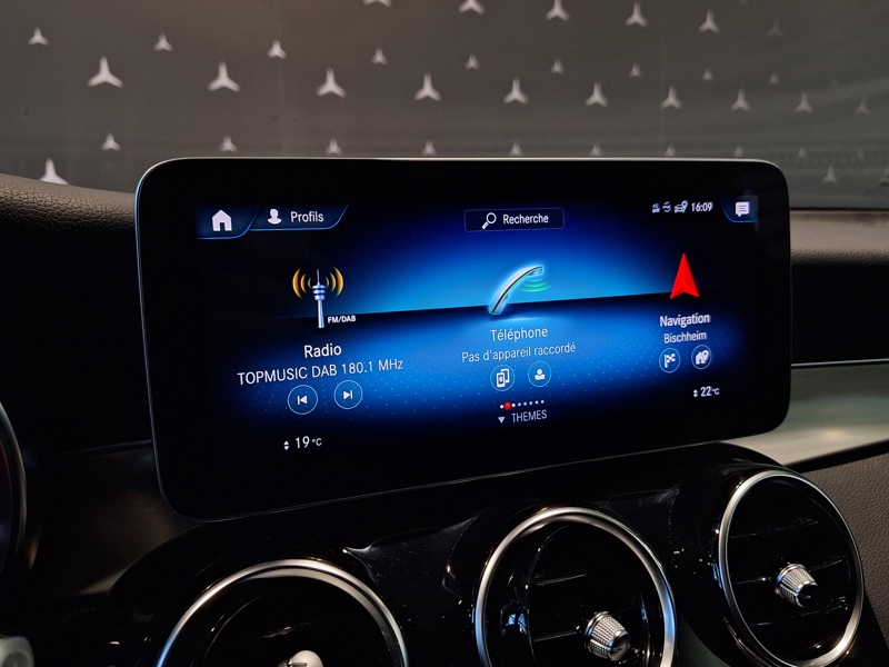 Image Mercedes-Benz GLC SUV GLC 300e 4MATIC SUV AMG Line  