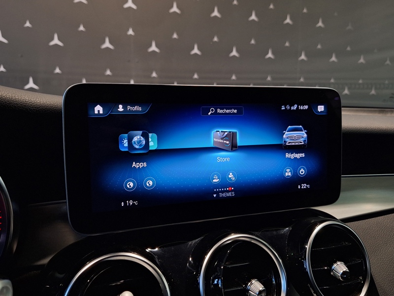 Image Mercedes-Benz GLC SUV GLC 300e 4MATIC SUV AMG Line  