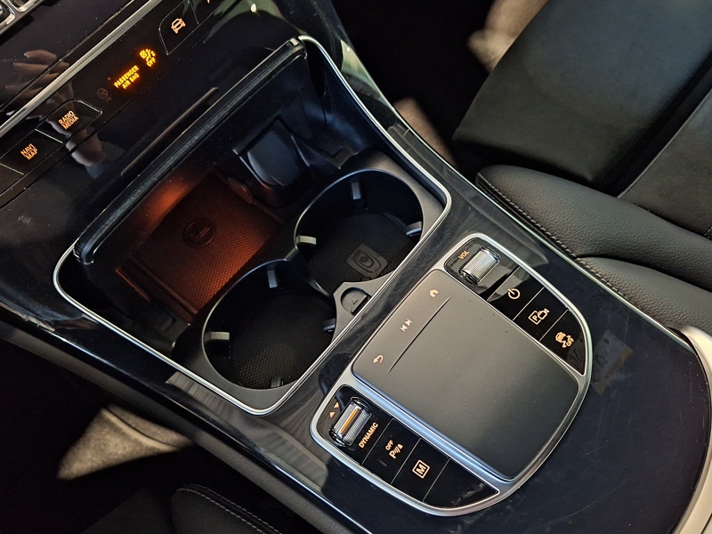 Image Mercedes-Benz GLC SUV GLC 300e 4MATIC SUV AMG Line  