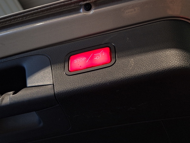 Image Mercedes-Benz GLC SUV GLC 300e 4MATIC SUV AMG Line  