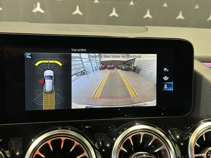 Image Mercedes-Benz GLC SUV GLC 300e 4MATIC SUV AMG Line  