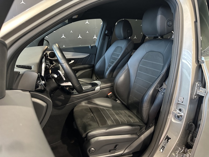 Image Mercedes-Benz GLC SUV GLC 300e 4MATIC SUV AMG Line  