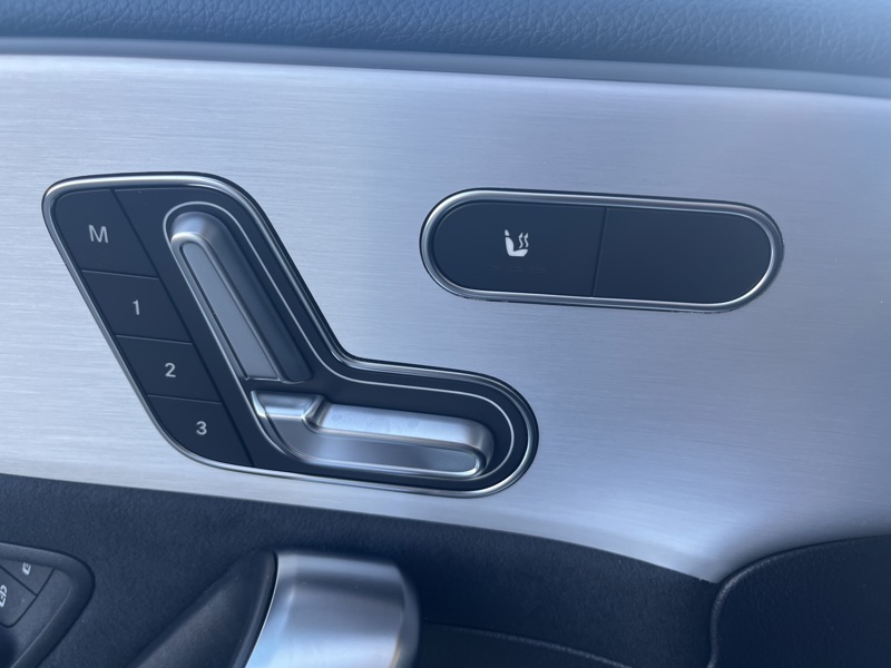 Image Mercedes-Benz CLASSE A 200 d Star Edition AMG Line Classe A 200 d Star Edition